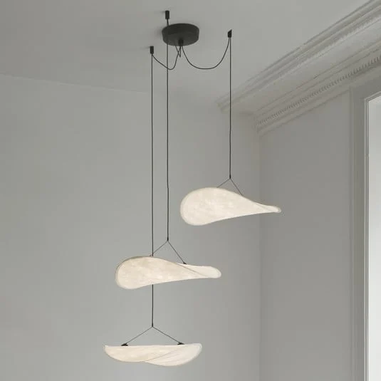 Lámpara colgante LED Tense de New Works, blanca, Ø 152 cm, 3 luces
