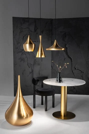 lámpara colgante LED Beat Wide de Tom Dixon, color latón, Ø 36 cm