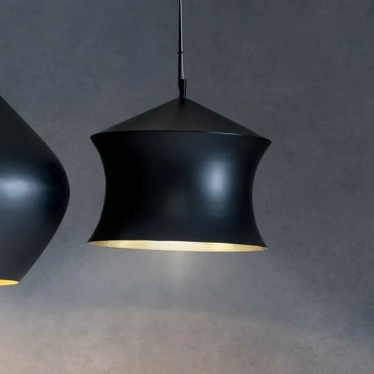 lámpara colgante LED Beat Waist de Tom Dixon, negra, Ø 41 cm