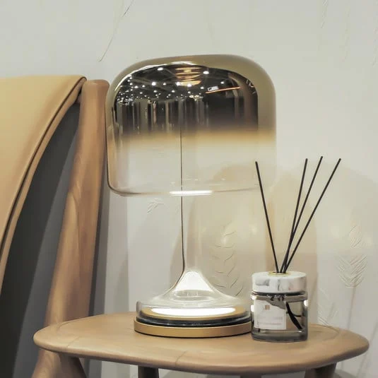 Maytoni Lámpara de mesa LED Spirito, dorada, cristal, altura 42 cm
