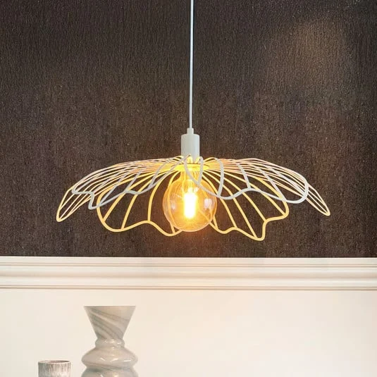 Dyberg Larsen Lámpara colgante FLORES, blanco perla, Ø 60 cm, metal