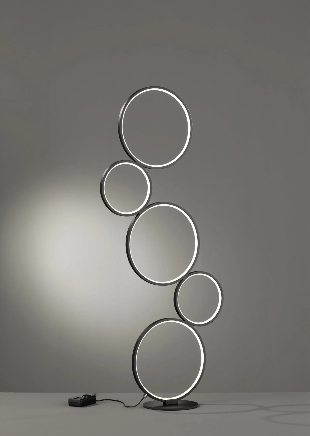 Lámpara de pie Trio Rondo LED negro mate 3000K 115cm 4