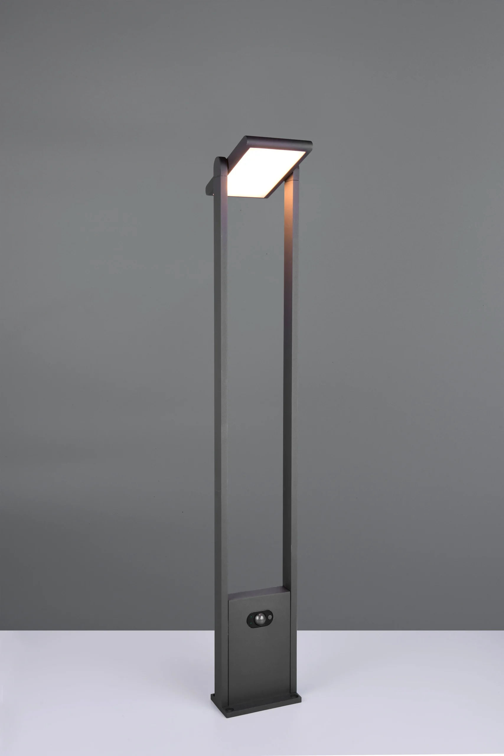 Baliza de exterior Trio Malawi LED antracita solar CCT regulable IP65 101cm 4