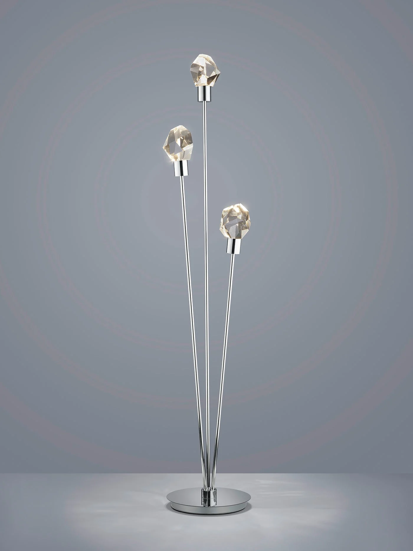 Lámpara de pie Trio Verano LED cromo 150cm 4