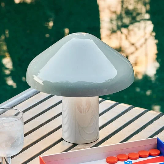 HAY Pao Lámpara de mesa LED portátil con batería recargable gris