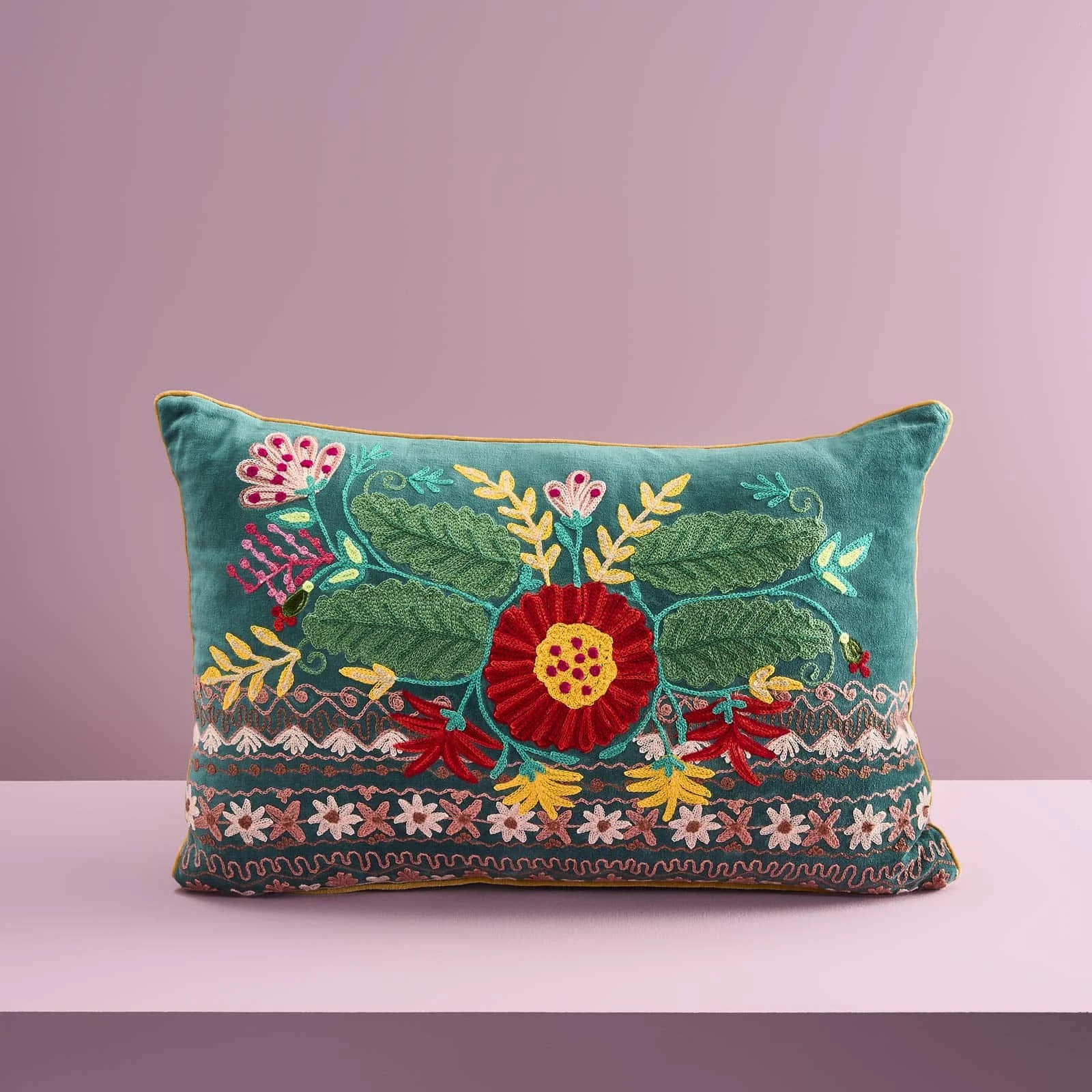 Kissen Emma, grün m. buntem floralem Motiv