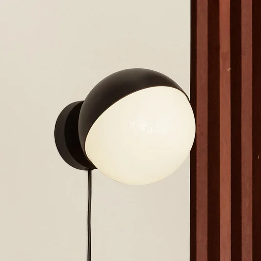 Louis Poulsen VL Studio aplique negro cable