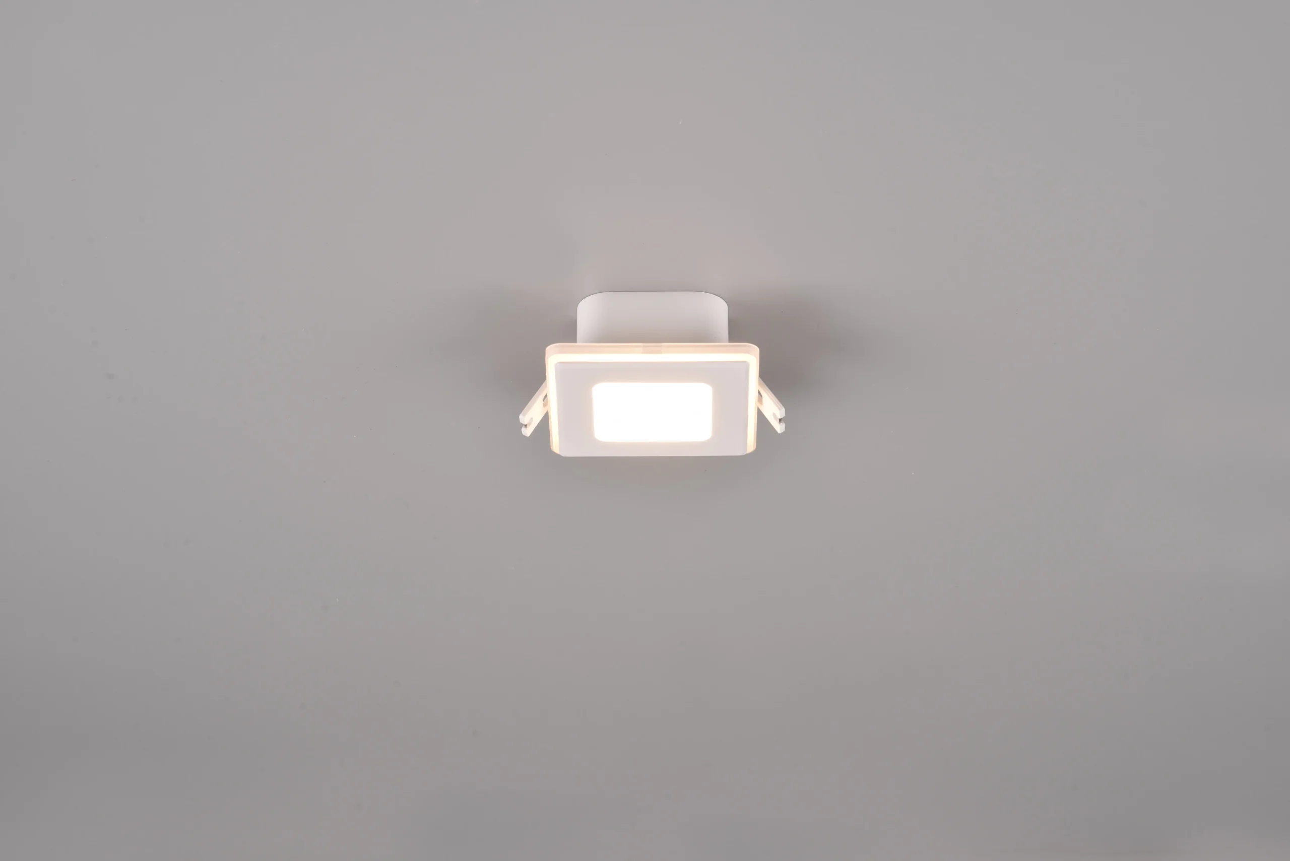 Plafón de techo Trio Nimbus LED blanco mate 3000K regulable IP44 8,5cm 6