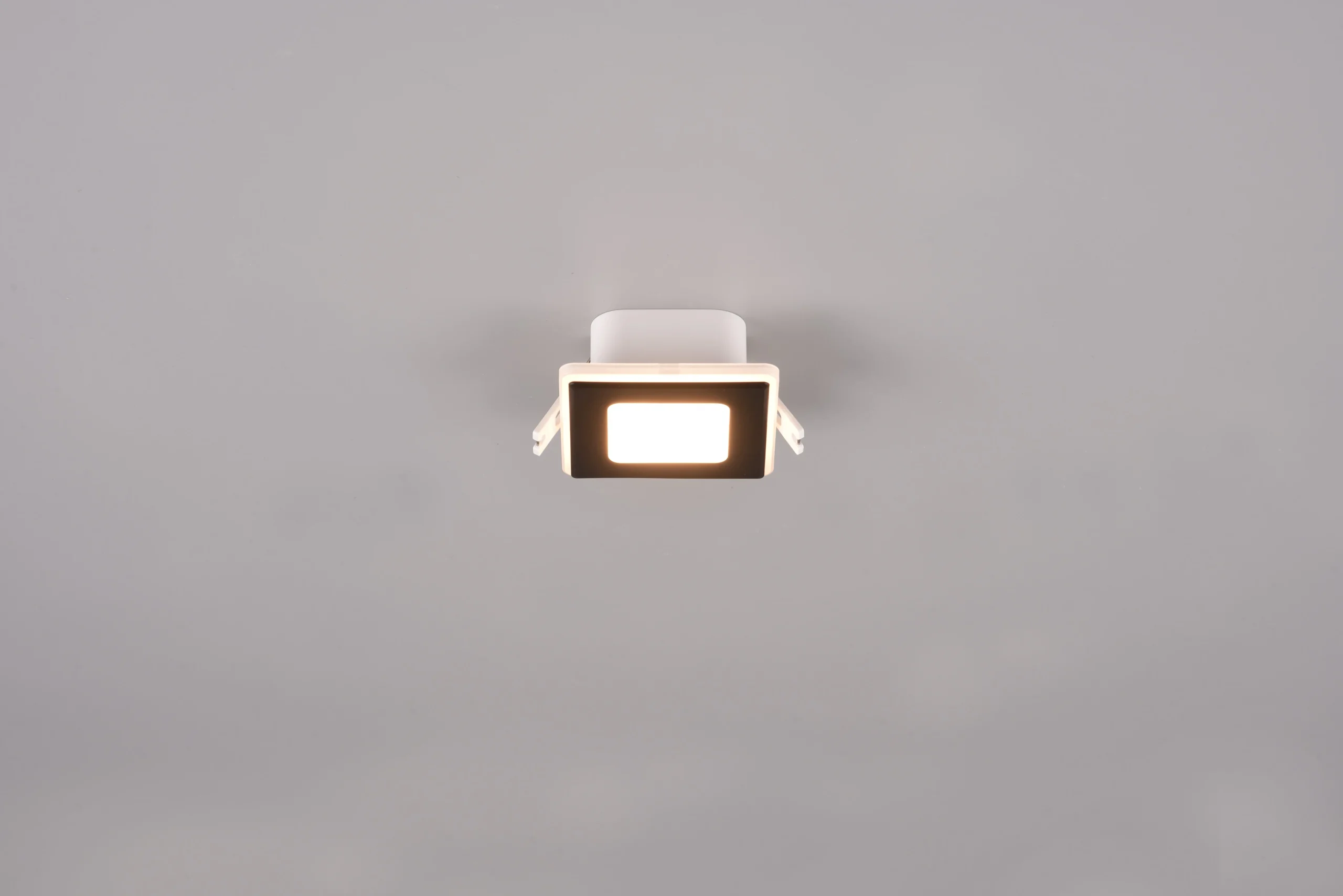 Plafón de techo Trio Nimbus LED negro mate 3000K regulable IP44 8,5cm 6