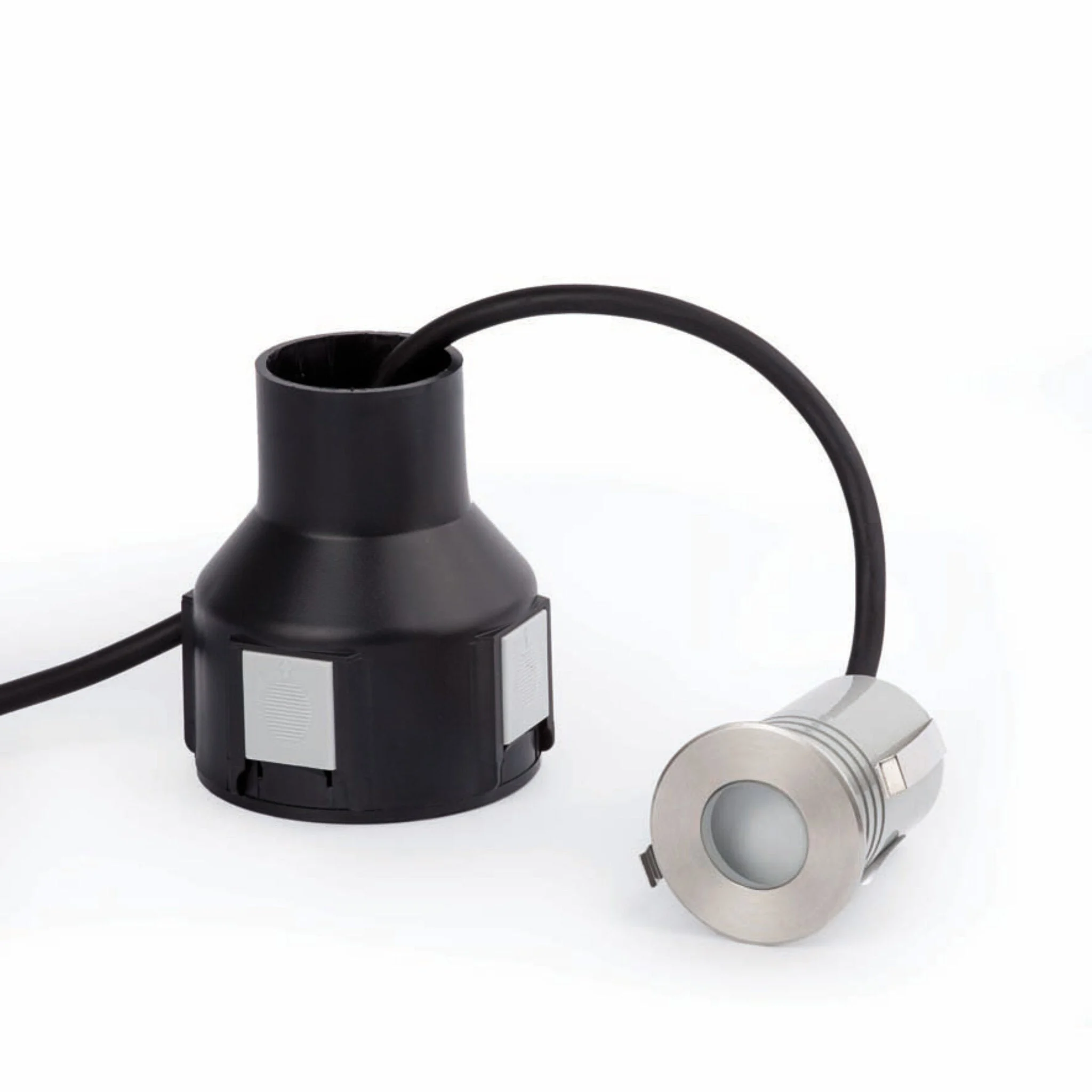 Empotrable de pared exterior Faro Crosby LED gris 3000K IP67 120° opal 70459N