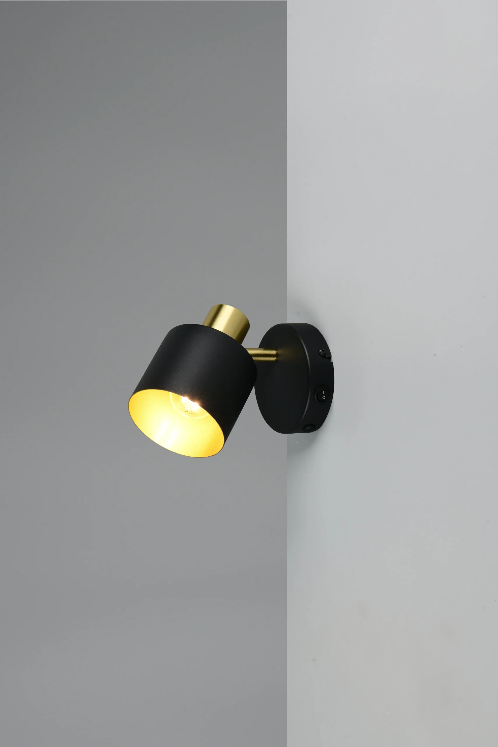 Foco Trio Eva LED negro y dorado 2700K 10cm 8