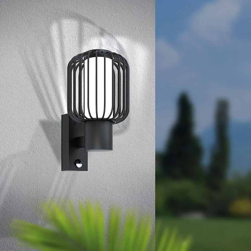 Aplique exterior con sensor de movimiento negro de acero, Latife, IP44