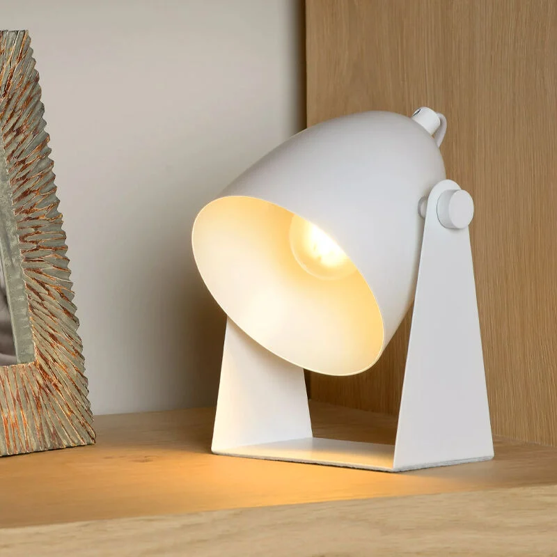 Lámpara de mesa moderna blanca, Chago, con interruptor