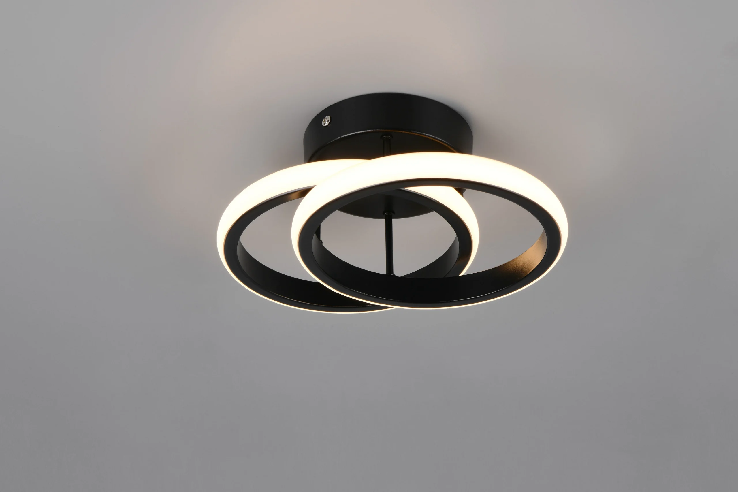 Plafón de techo Trio Kasia LED negro mate 3000K 26,5cm R63531132