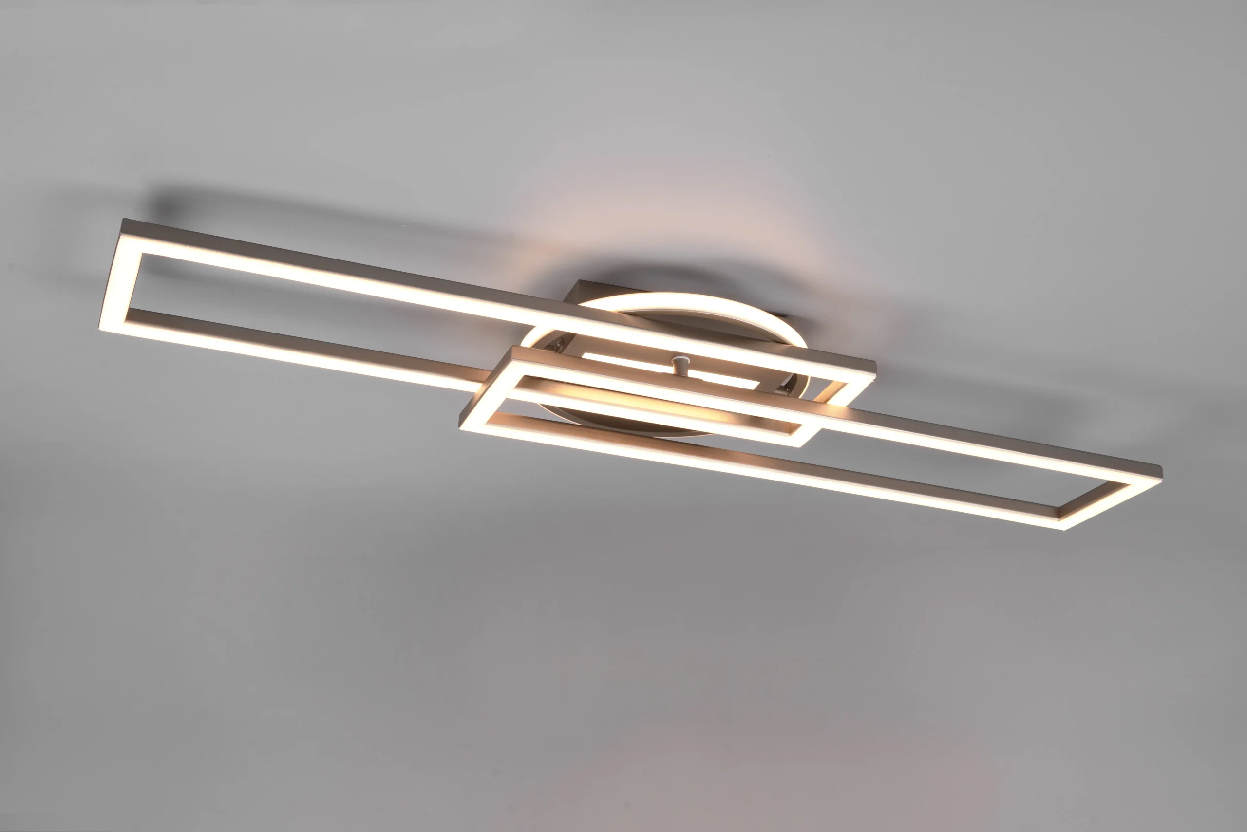 Plafón de techo Trio Twister grande LED níquel mate CCT 90,5cm R