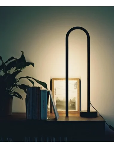 Lámpara de Mesa Bow - Nexia - LED, diseño minimalista y moderno